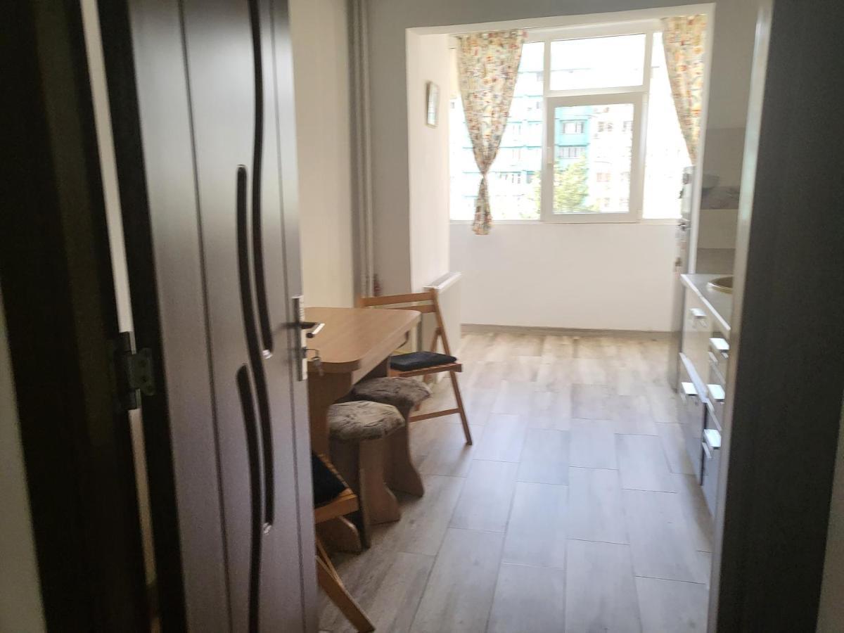 Apartament Cu 3 Camere Chiar In Inima Capitalei Bukares Bagian luar foto