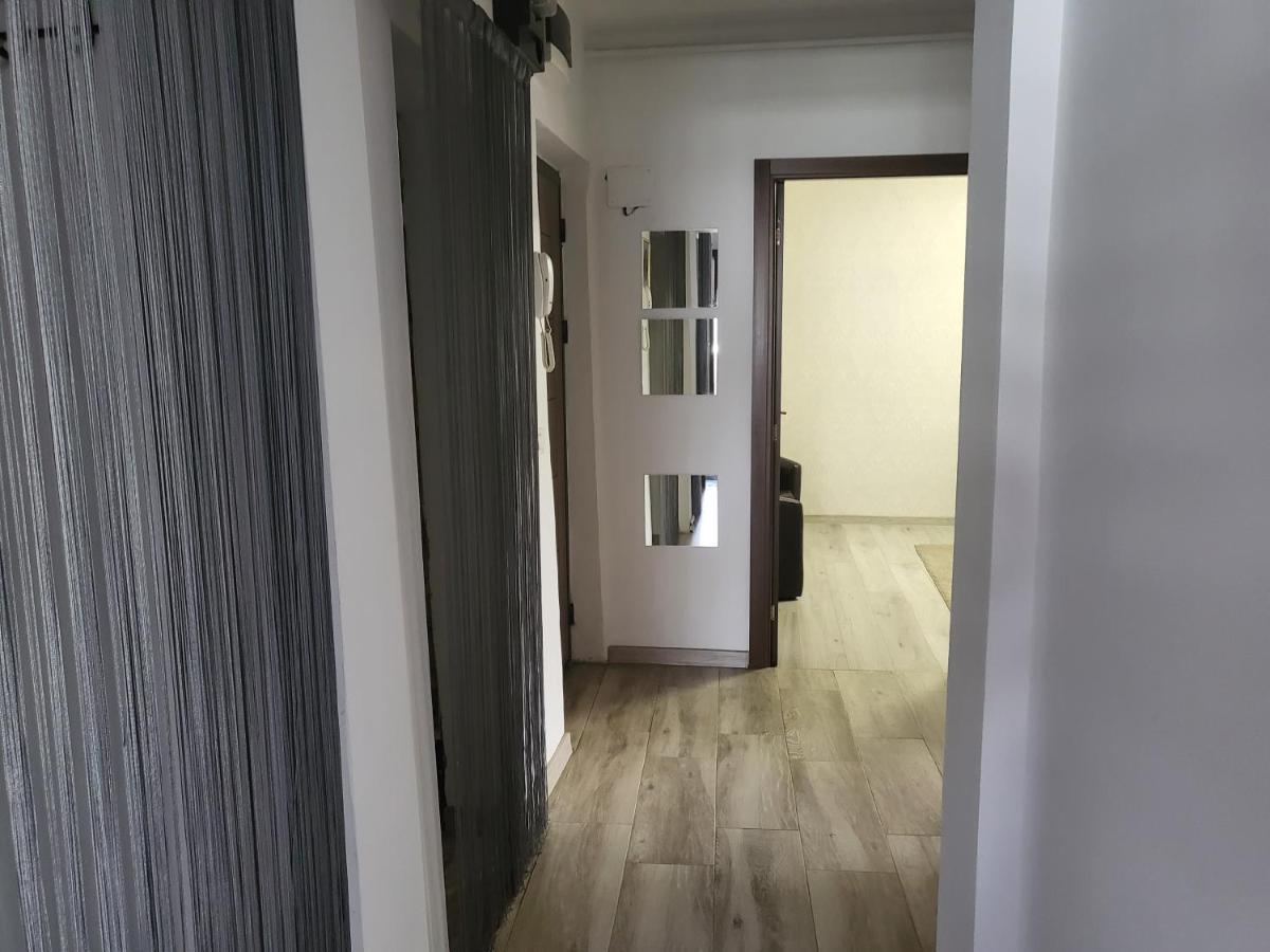 Apartament Cu 3 Camere Chiar In Inima Capitalei Bukares Bagian luar foto